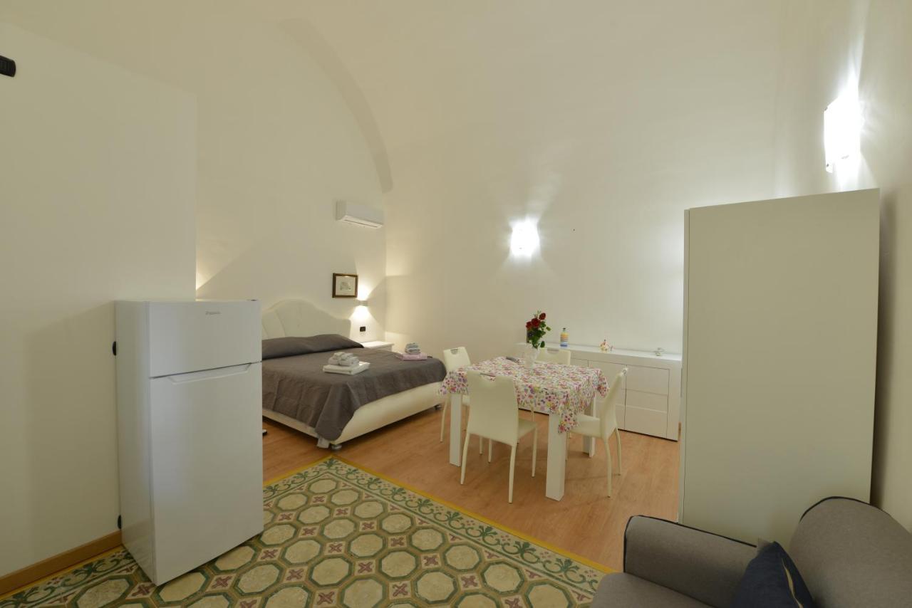 卡诺萨-迪普利亚L'Antico Palazzo住宿加早餐旅馆 外观 照片